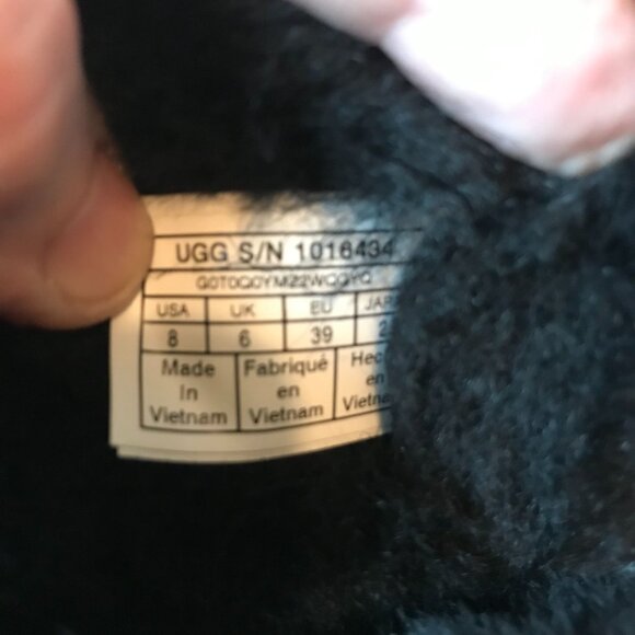 Women's Bailey Bow Tall II Black Suede Sherpa Lined Boot SZ 8/39 - Picture 6 of 8